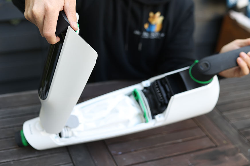 Das Wechseln bzw. Austauschen des Akkus beim VK7